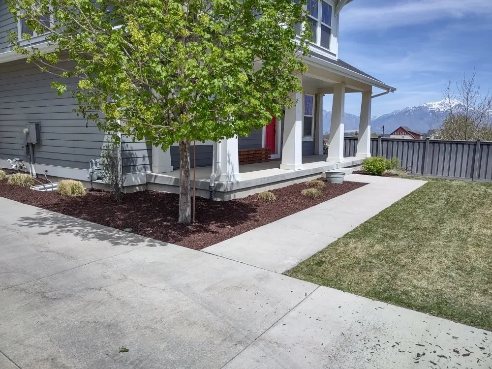 Custom yard cleanup service for homes across West Valley City, UT - 818 Lawn care