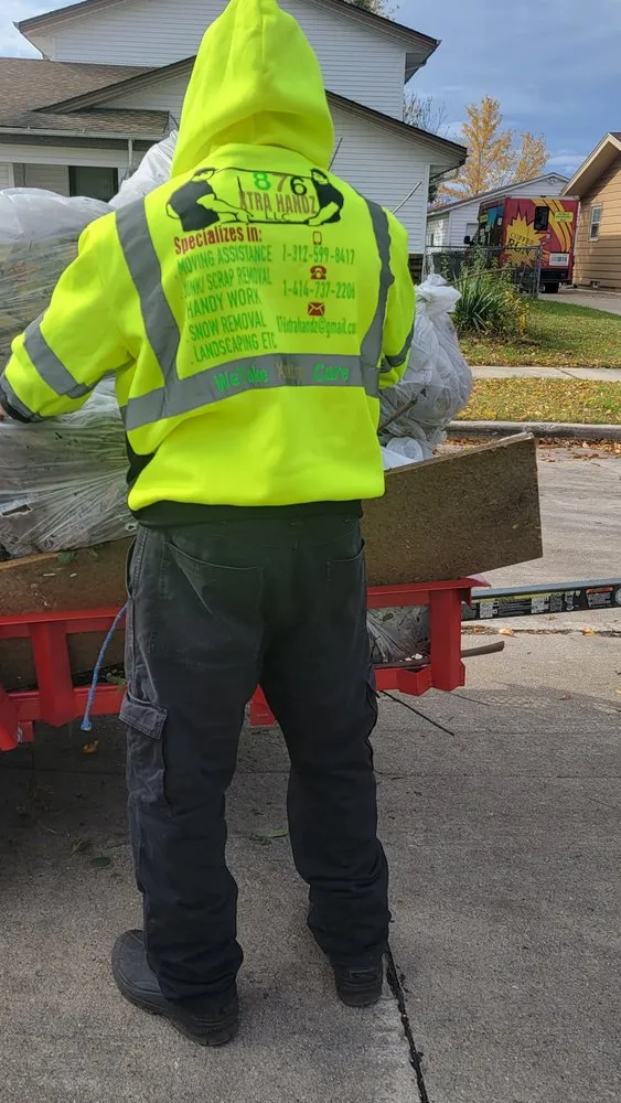 Affordable lawn care service for year-round maintenance across Milwaukee, WI - 876 Xtra Handz