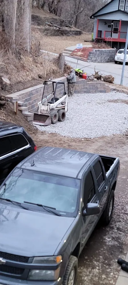 Local yard cleanup service near you in Fort Calhoun, NE by 9-Juan-Juan Lawn Care & Snow Removal