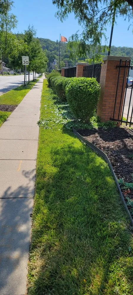 Custom landscape design in Fort Calhoun, NE - 9-Juan-Juan Lawn Care & Snow Removal