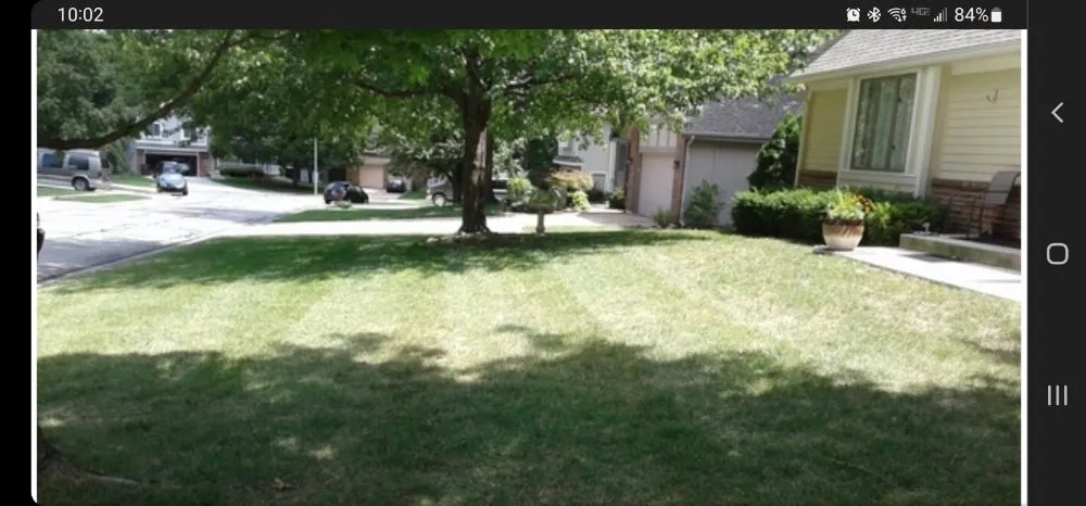 Top-rated lawn mowing service for homes across Pensacola, FL - 9-Toe Mow & Lawn Care