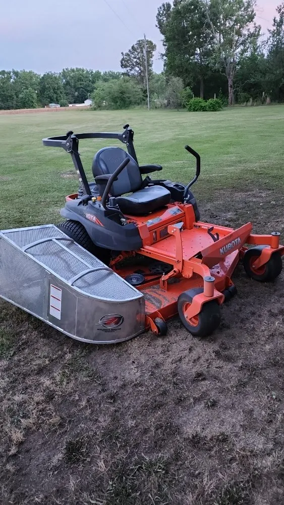 Top-rated yard cleanup service for beautiful yards in Pembroke, NC by 910 Lawn Care