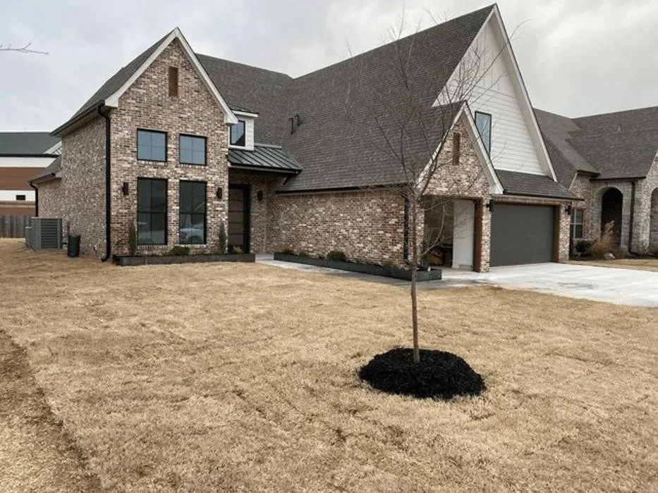 Trusted yard maintenance experts serving Jenks, OK - 918 Landscape