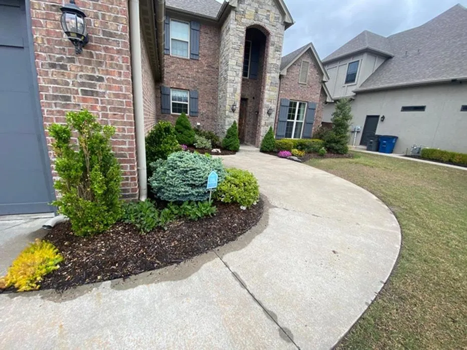 Custom residential landscaping for year-round maintenance in Jenks, OK by 918 Landscape