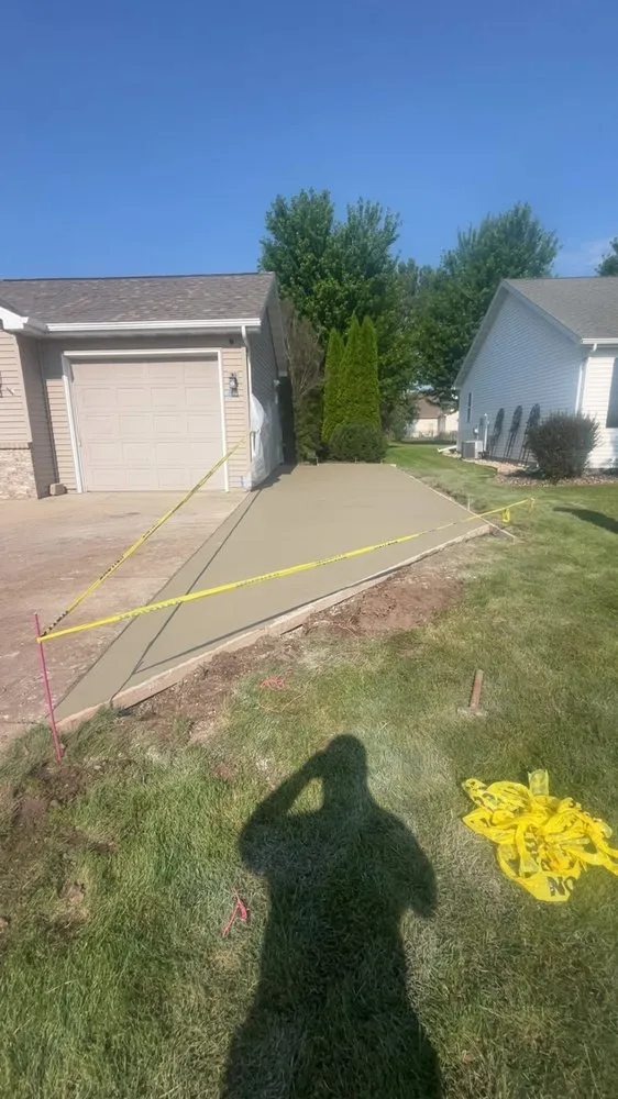 Affordable garden landscaping for beautiful yards across Neenah, WI - 920 Concrete Lawn And Snow