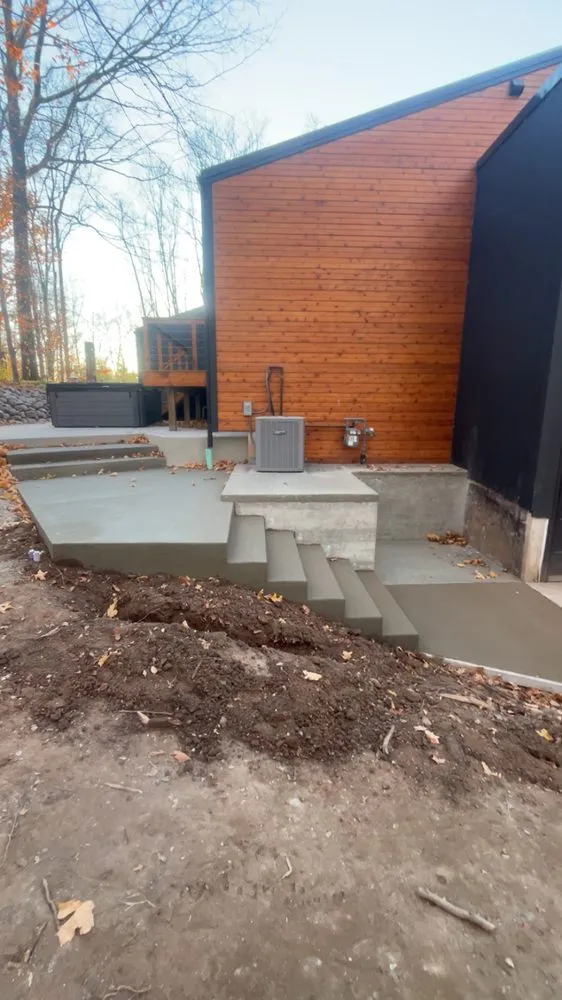 Expert garden landscaping experts serving Neenah, WI - 920 Concrete Lawn And Snow