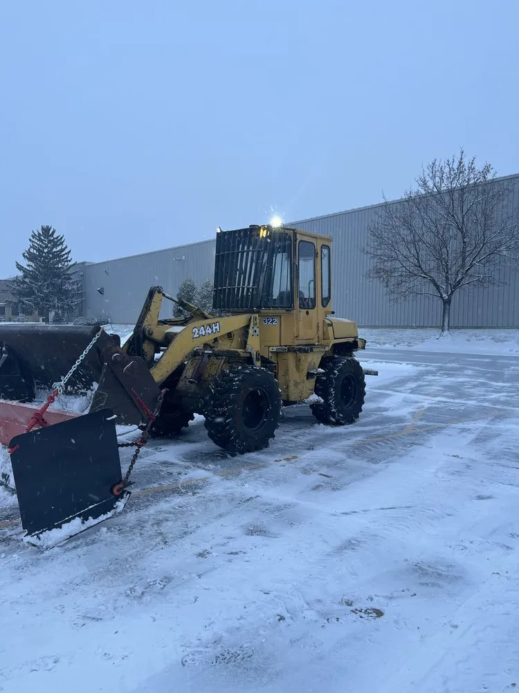 Expert yard cleanup service in Neenah, WI - 920 Concrete Lawn And Snow