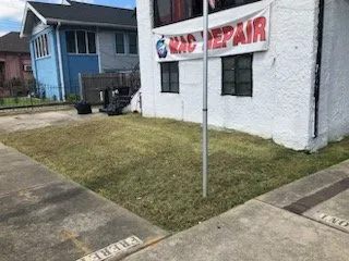 Affordable yard maintenance experts serving Meraux, LA - A & A Lawn Service