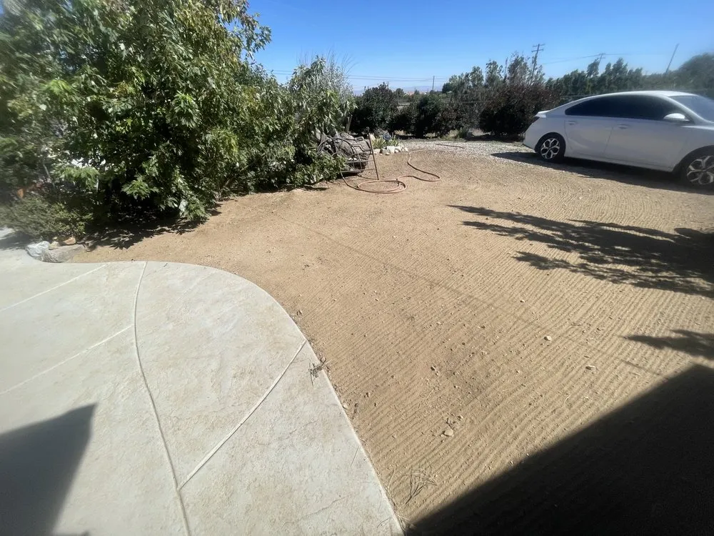 Custom yard cleanup service experts serving Parker, AZ - A & B Express Yard Cleaning