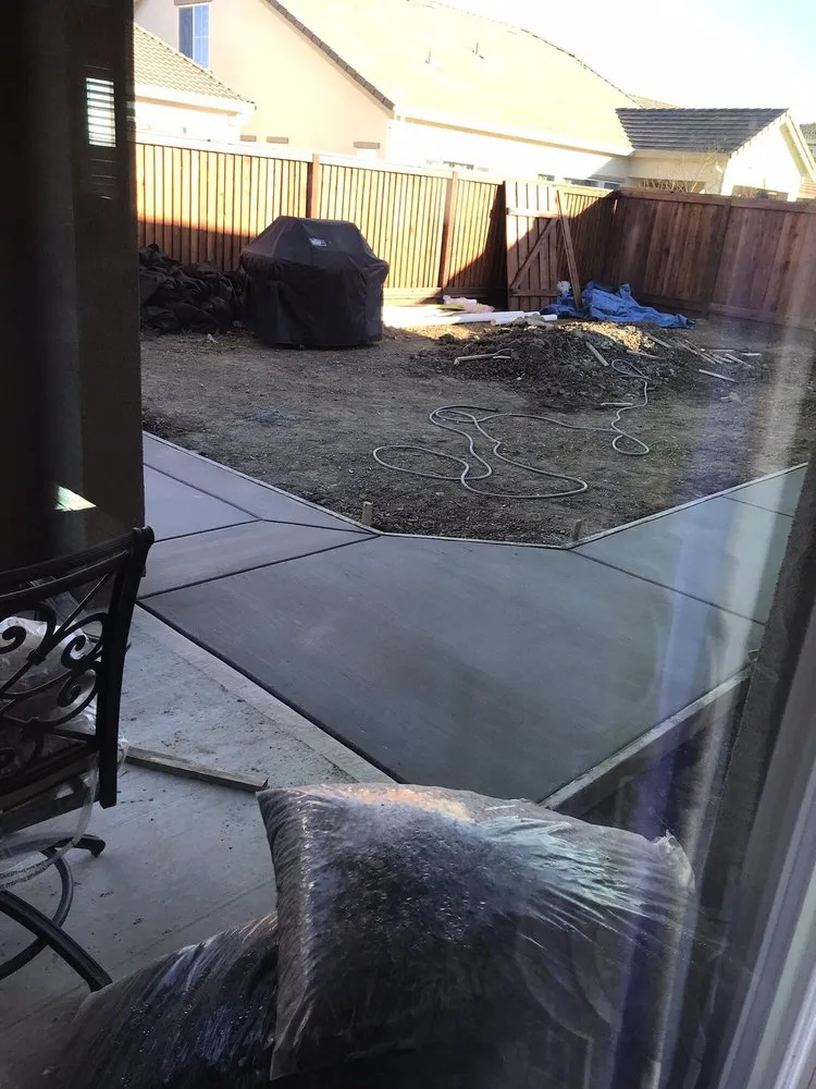 Trusted yard cleanup service in Brentwood, CA - A & B Landscape Design & Maintenance