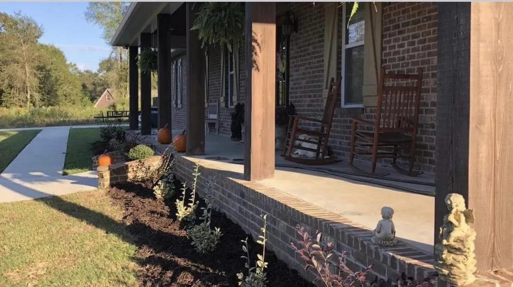 Custom lawn care service for beautiful yards across Sumrall, MS - A & C Landscaping & Maintenance