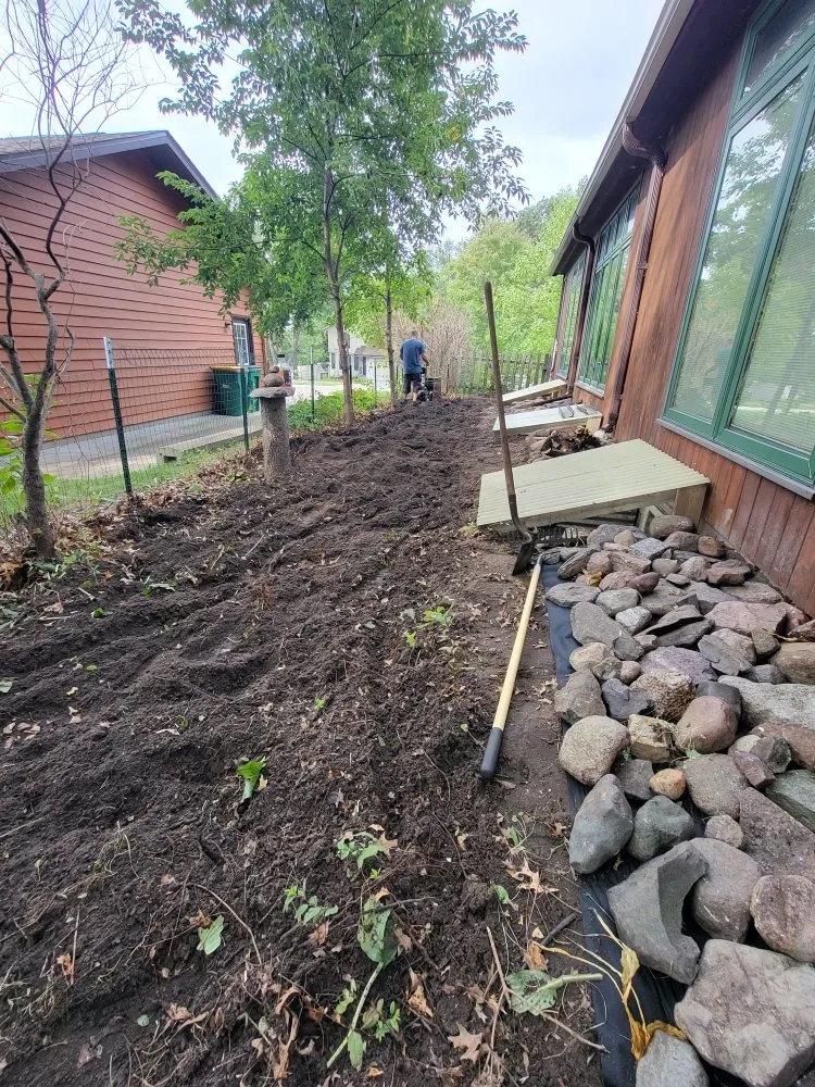 Top-rated garden landscaping for homes in St. Cloud, MN by A & D Hauling