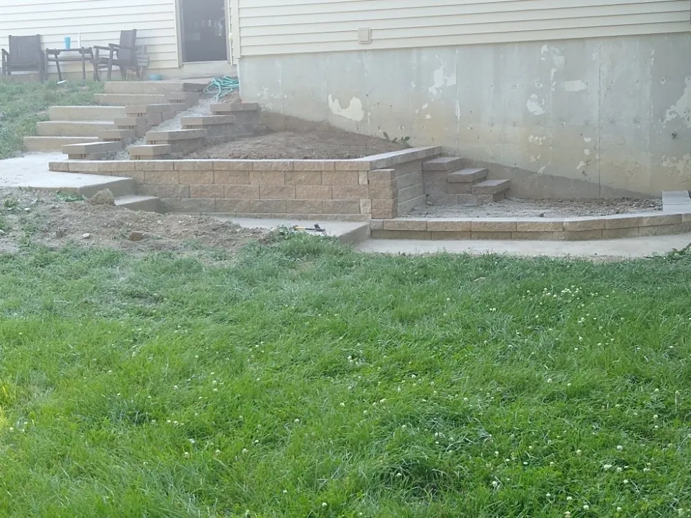 Professional residential landscaping experts serving Saint Peters, MO - A & E Concrete And Retaining Walls