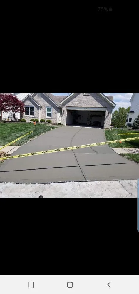 Professional garden landscaping experts serving Saint Peters, MO - A & E Concrete And Retaining Walls