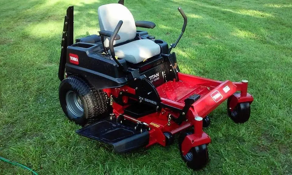 Professional yard cleanup service in Prince Frederick, MD by A & E Landscaping