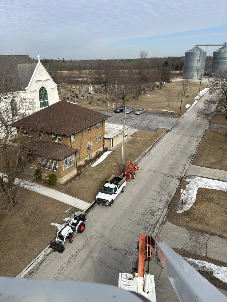 Professional landscaping services experts serving Manitowoc, WI - A & E Lawn Snow And Tree