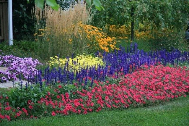 Local residential landscaping in Saline, MI by A & H Lawn Service