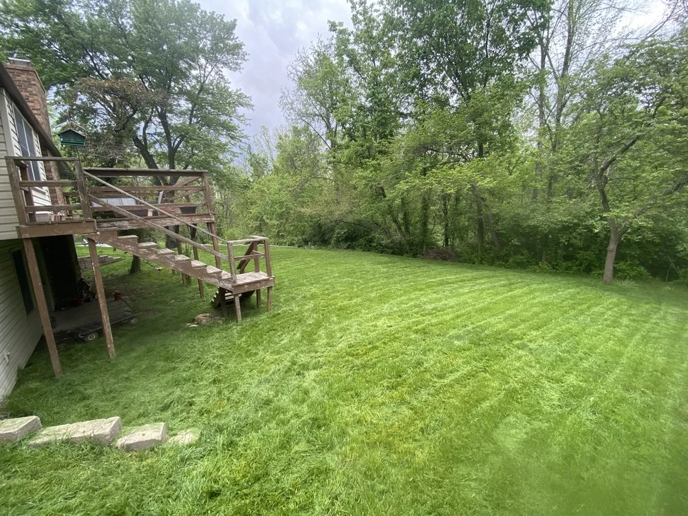 Top-rated lawn care service in Columbia, MO - A & H Mowing