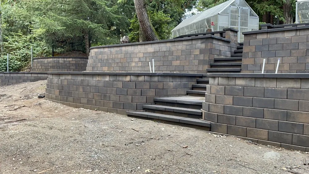 Top-rated yard cleanup service for homes in Belfair, WA by A & J Hardscape Paver