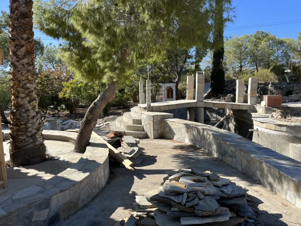 Top-rated landscape design for homes in San Fernando Valley, CA by A & J Landscape & Concrete