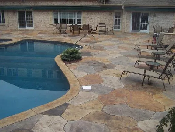 Local yard cleanup service for beautiful yards across South Rockwood, MI - A & J Maintenance