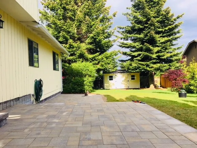 Local lawn mowing service for homes in Brier, WA by A & J Retaining Walls