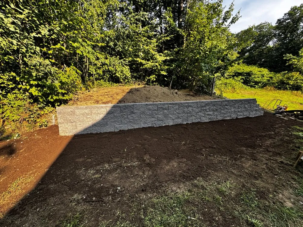 Local lawn care service for homes in Brunswick, ME by A & J Yardworks