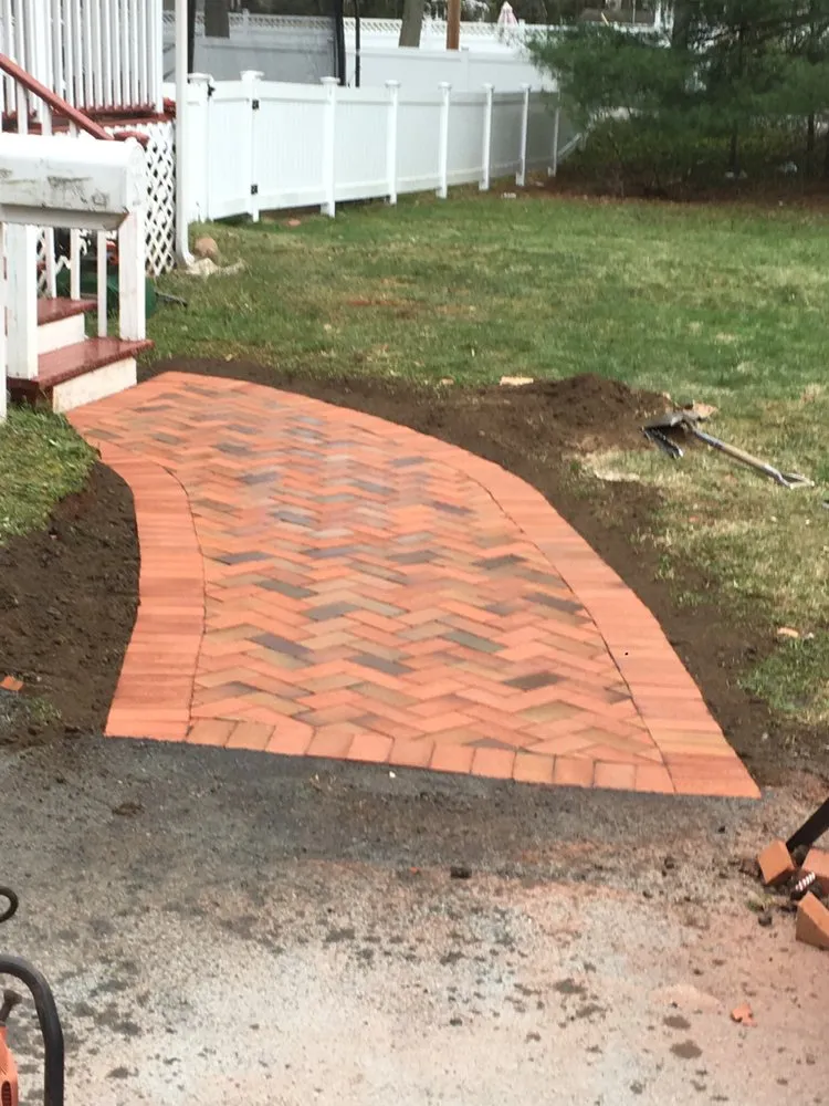 Local yard cleanup service in Lake Hiawatha, NJ by A & Jafar Landscaping