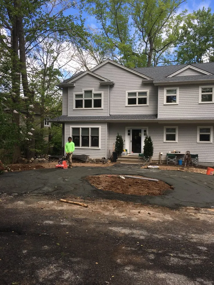 Custom outdoor landscaping experts serving Lake Hiawatha, NJ - A & Jafar Landscaping