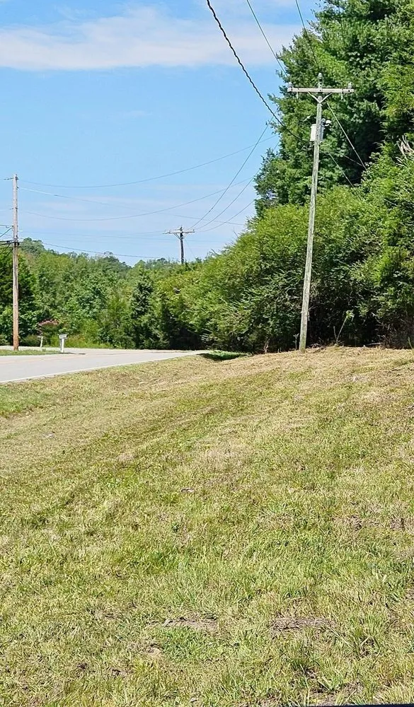 Expert garden landscaping experts serving Kernersville, NC - A & K handyman service