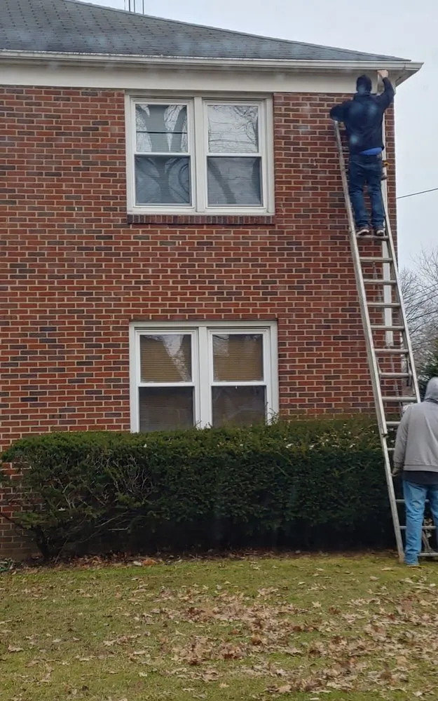 Local garden landscaping in Niles, OH by A & L Lawn Care