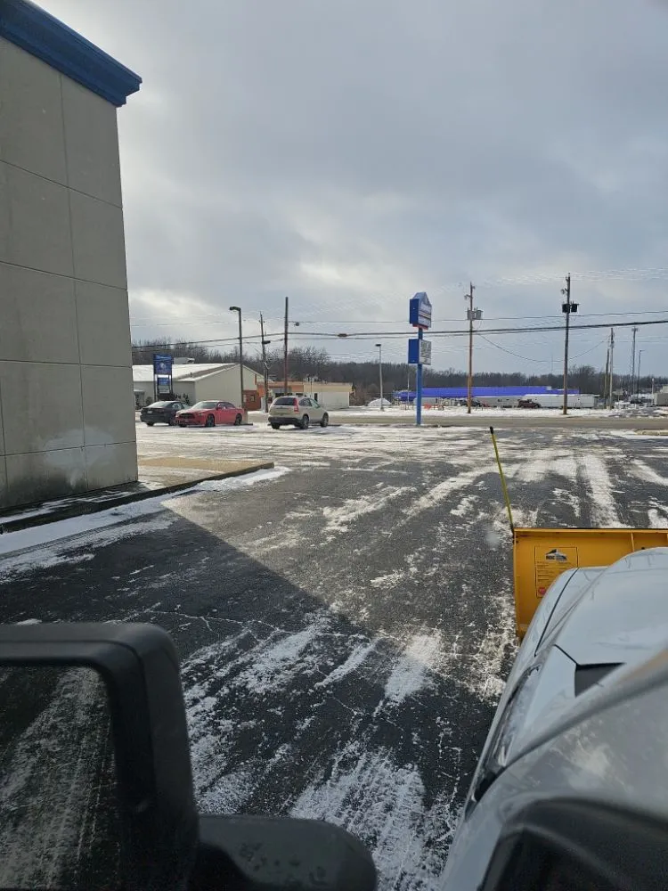 Local outdoor landscaping for residential properties across Niles, OH - A & L Lawn Care