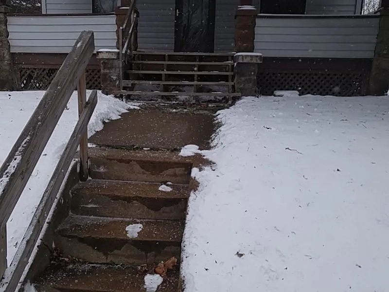 Expert residential landscaping with custom design in Niles, OH by A & L Lawn Care