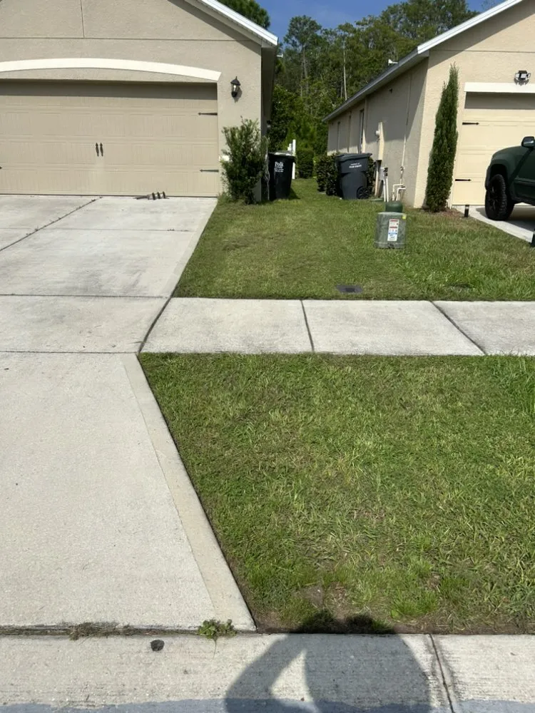 Top-rated yard maintenance with custom design across Poinciana, FL - A & L Lawn Care Services