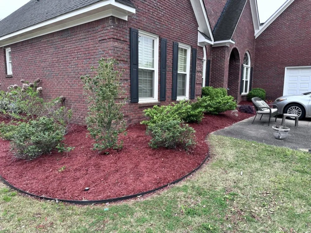 Custom garden landscaping near you across Tuscaloosa, AL - A & L Lawncare