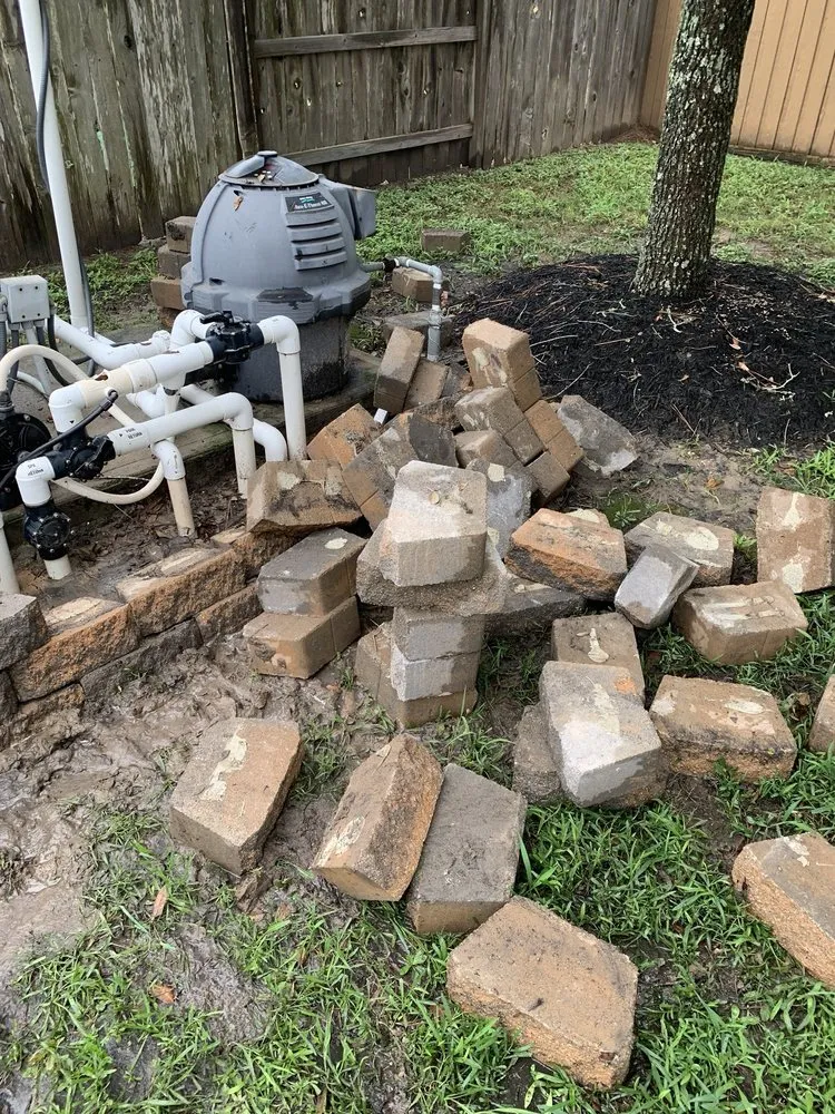 Reliable lawn mowing service in Houston, TX by A & M Hardscapes