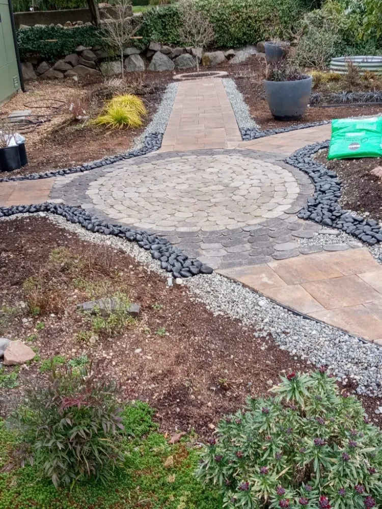 Top-rated lawn care service for outdoor upgrades in Federal Way, WA by A & M Landscape