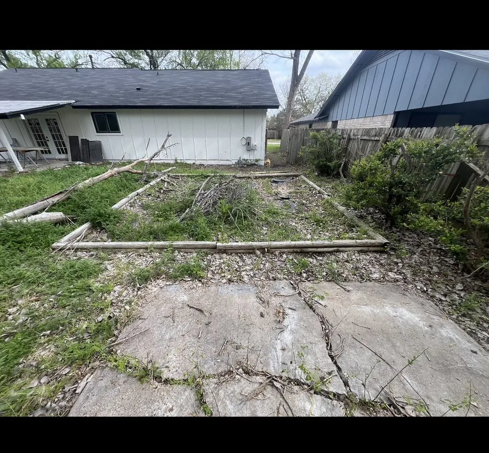 Reliable yard maintenance in Buda, TX by A & M Landscaping