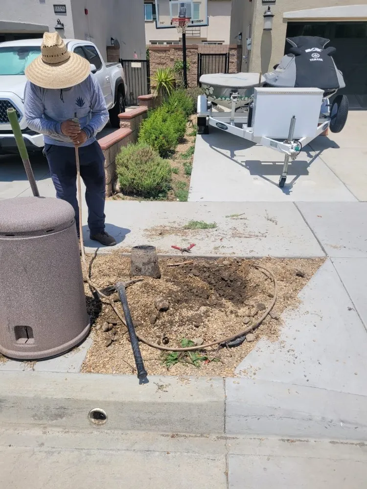 Professional lawn mowing service in Rialto, CA - A & M landscaping