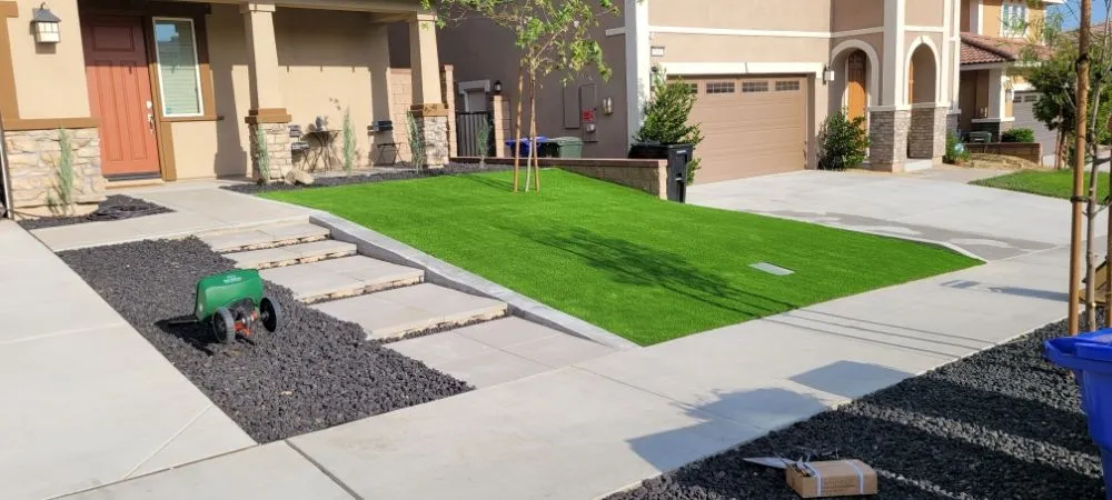 Local residential landscaping for beautiful yards across Rialto, CA - A & M landscaping
