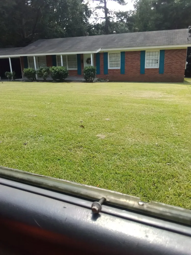 Reliable landscape design for residential properties in Laurel, MS by A & M Lawn Services