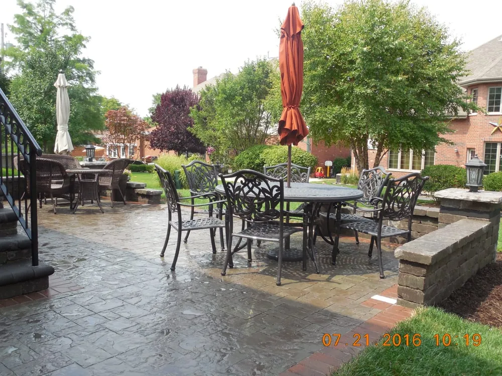 Reliable yard cleanup service in Markham, IL - A & N Hardscape Landscaping