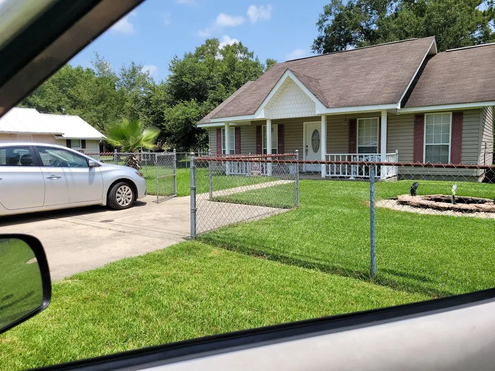 Local yard cleanup service experts serving Picayune, MS - A & P Lawn Services