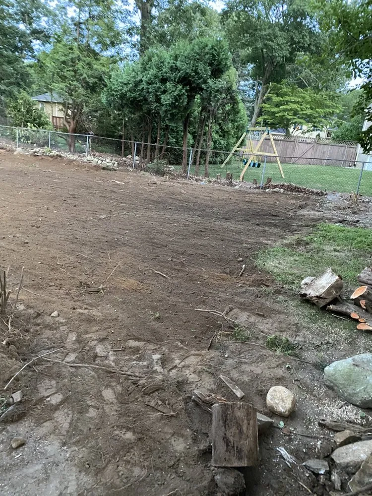 Reliable landscaping services for homes across Lincoln, RI - A & R Frontage Care