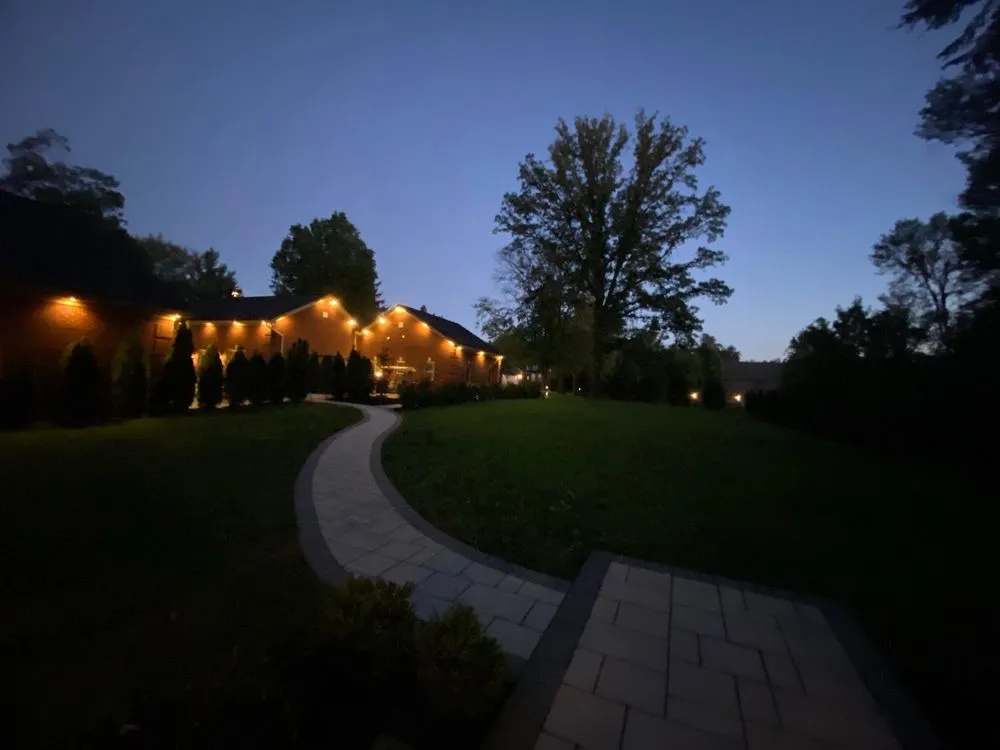 Custom outdoor landscaping experts serving Commerce Township, MI - A & R Lawn and Landscape