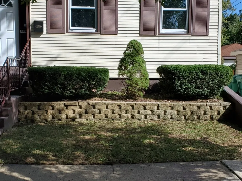 Top-rated yard maintenance in Lombard, IL - A & Son's Lawn Care