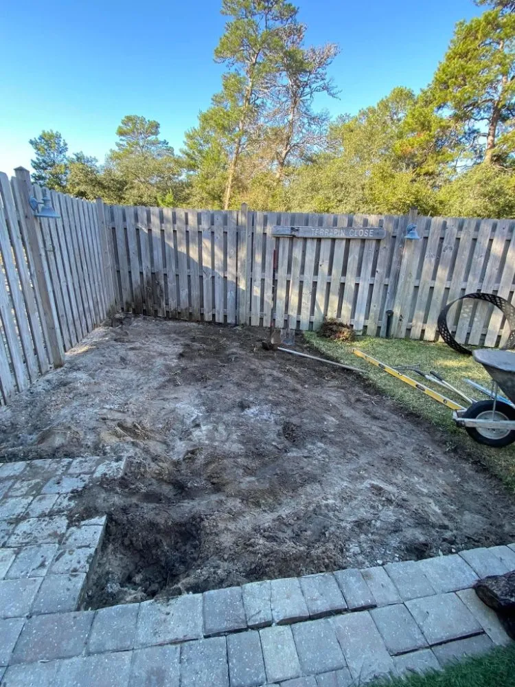 Top-rated yard cleanup service in Fountain, FL by A & W Handyman Services