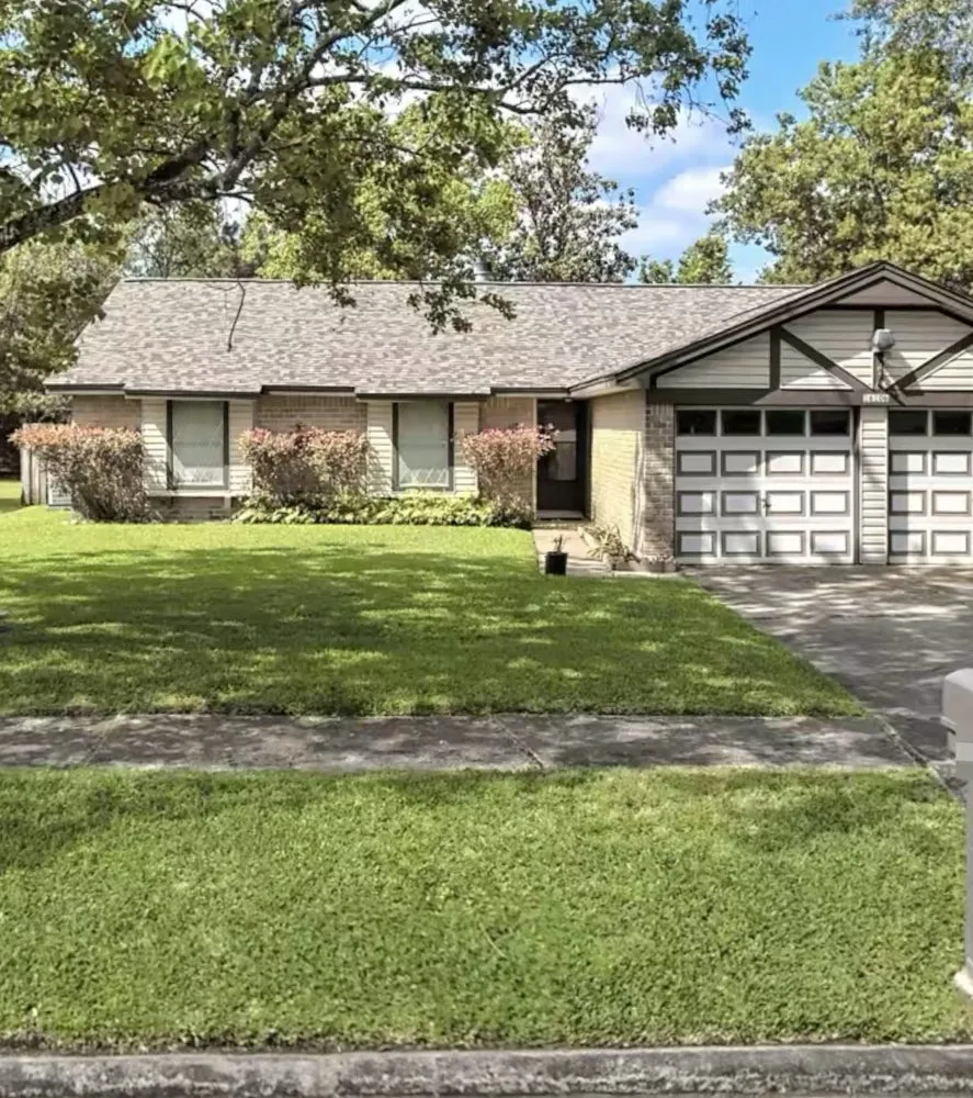 Trusted outdoor landscaping in Dickinson, TX by A-1 Affordable Lawns