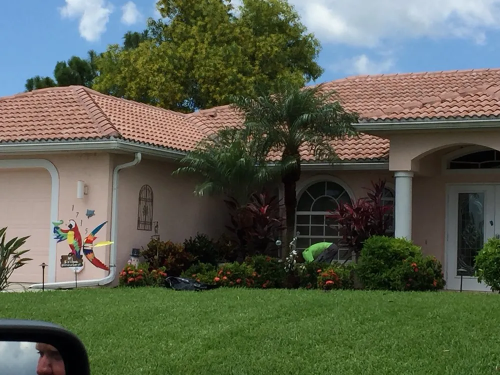 Affordable lawn mowing service in Cape Coral, FL - A-1 Cutting Edge
