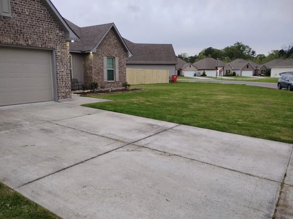 Reliable landscaping services for homes across Hammond, LA - A 1 Day 1 Lawncare